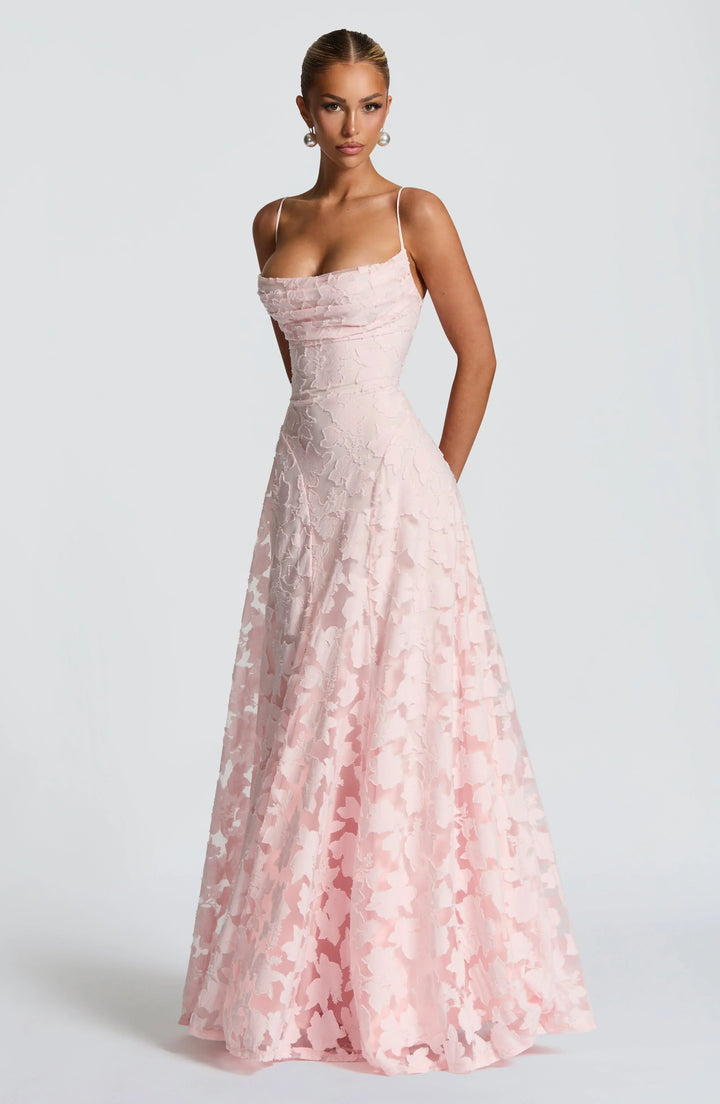 Rubí | Vestido largo elegante de encaje floral