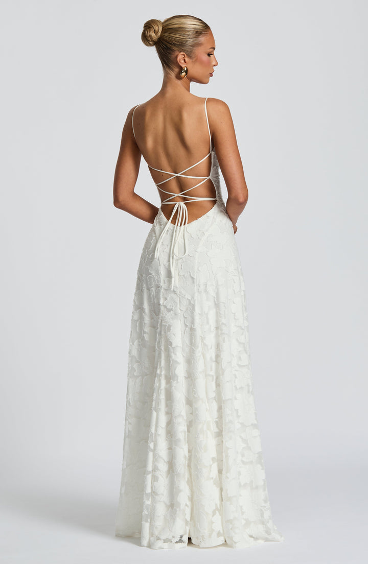 Rubí | Vestido largo elegante de encaje floral