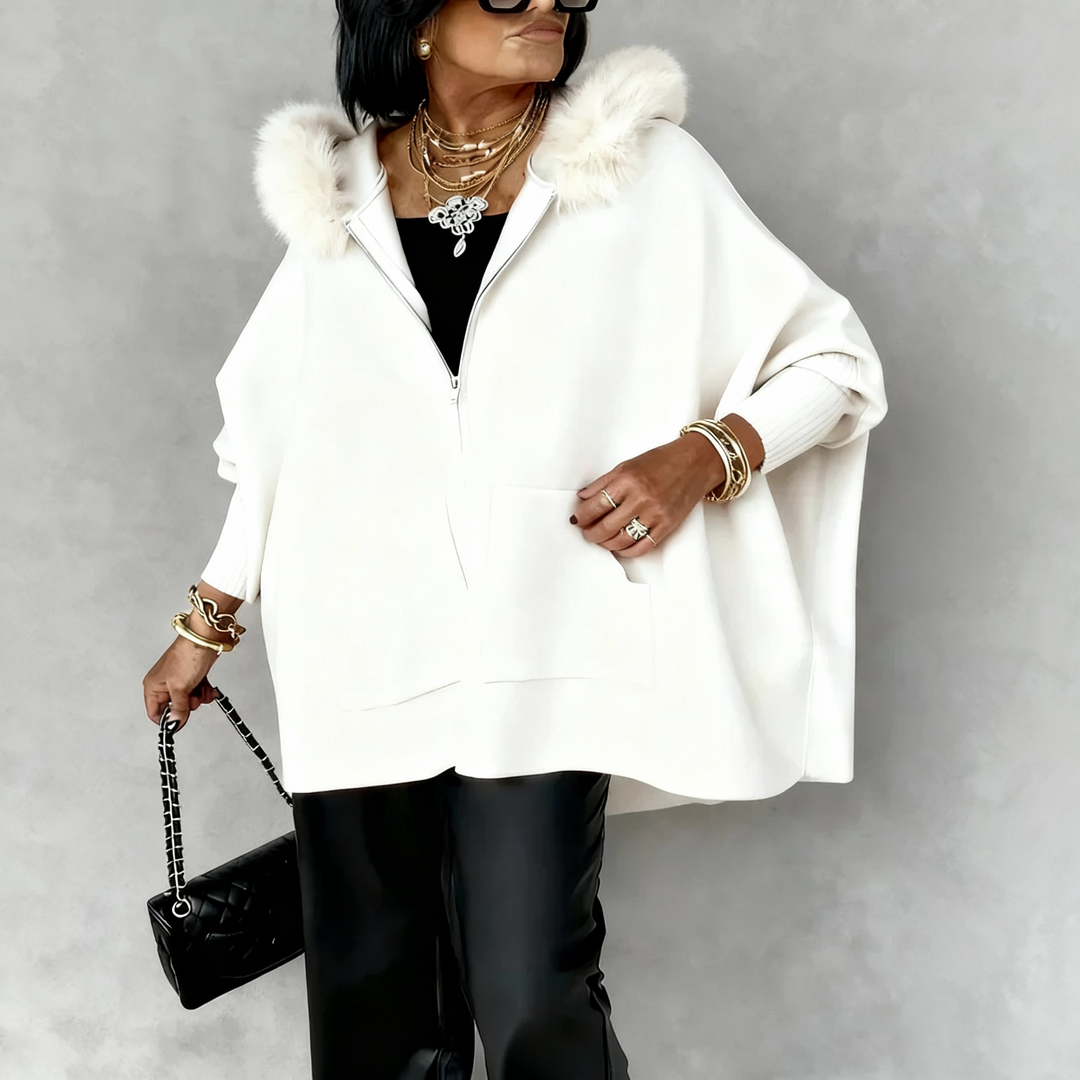 Martina – Abrigo Elegante de Invierno con Capucha